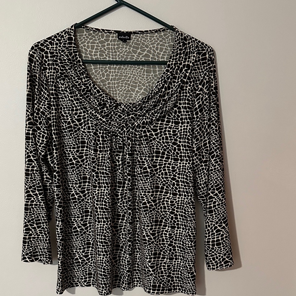 Rafaella Black and White Patterned‎ Long Sleeve Top